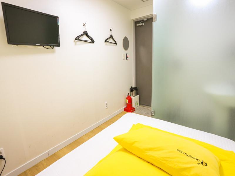24 ゲストハウス 東大門市場 ソウル特別市 部屋 写真